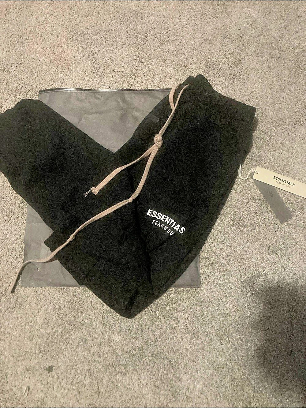 Essentials Fear of God sweatpants Black Small NWT Jogger Sweatpants